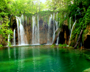 Naran Kaghan Waterfall And Lake